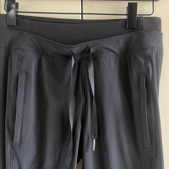 Lululemon Runderful Pant - Picture 3 of 10